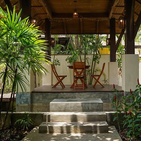 Large 4 Bed Villa Short Walk To Maenam Beach Mae Nam Exteriör bild
